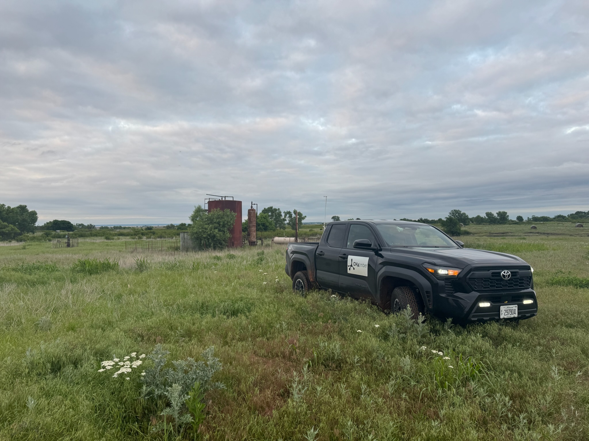 CH4mber field truck parked during measurement work